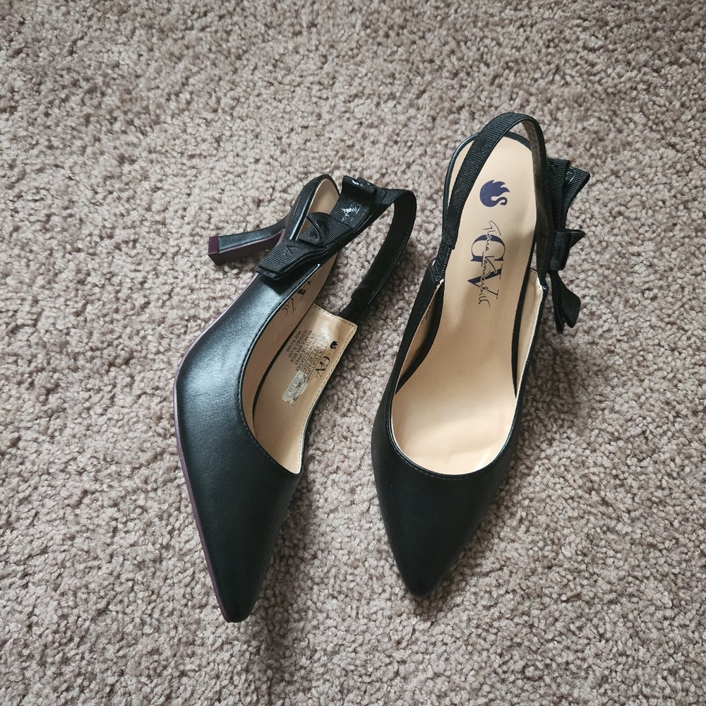 Gloria Vanderbilt Zsa Zsa Slingback Heels